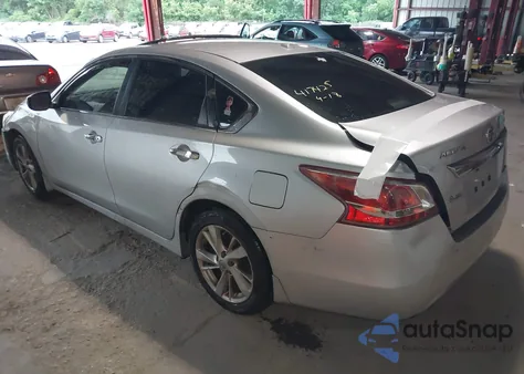 2013 Nissan Altima 2.5 Sv z USA, uszkodzony, nr VIN 1N4AL3AP4DC221779